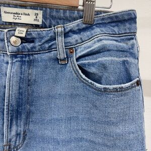 Abercrombie curve love mom jeans